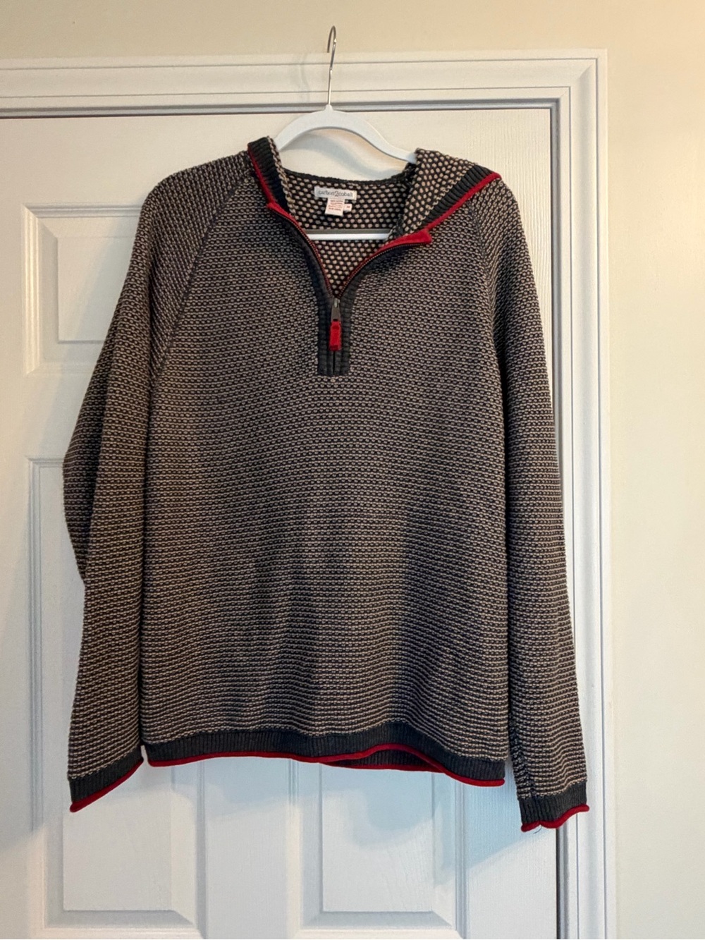 Carbon2cobalt men’s Zip-Neck Knit Sweater - Gray with Red Trim quarter zip thick